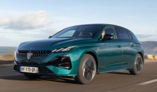 Peugeot E-308 facelift - front